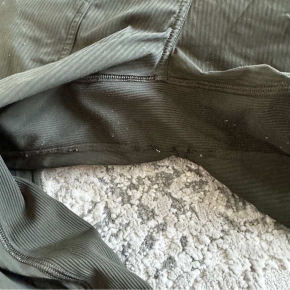 Lululemon Dance Studio Crop Pants Unlined 20" Inseam Dark Olive Green Size 6 - Picture 12 of 13